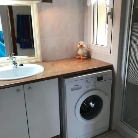 Gloria Apartment *